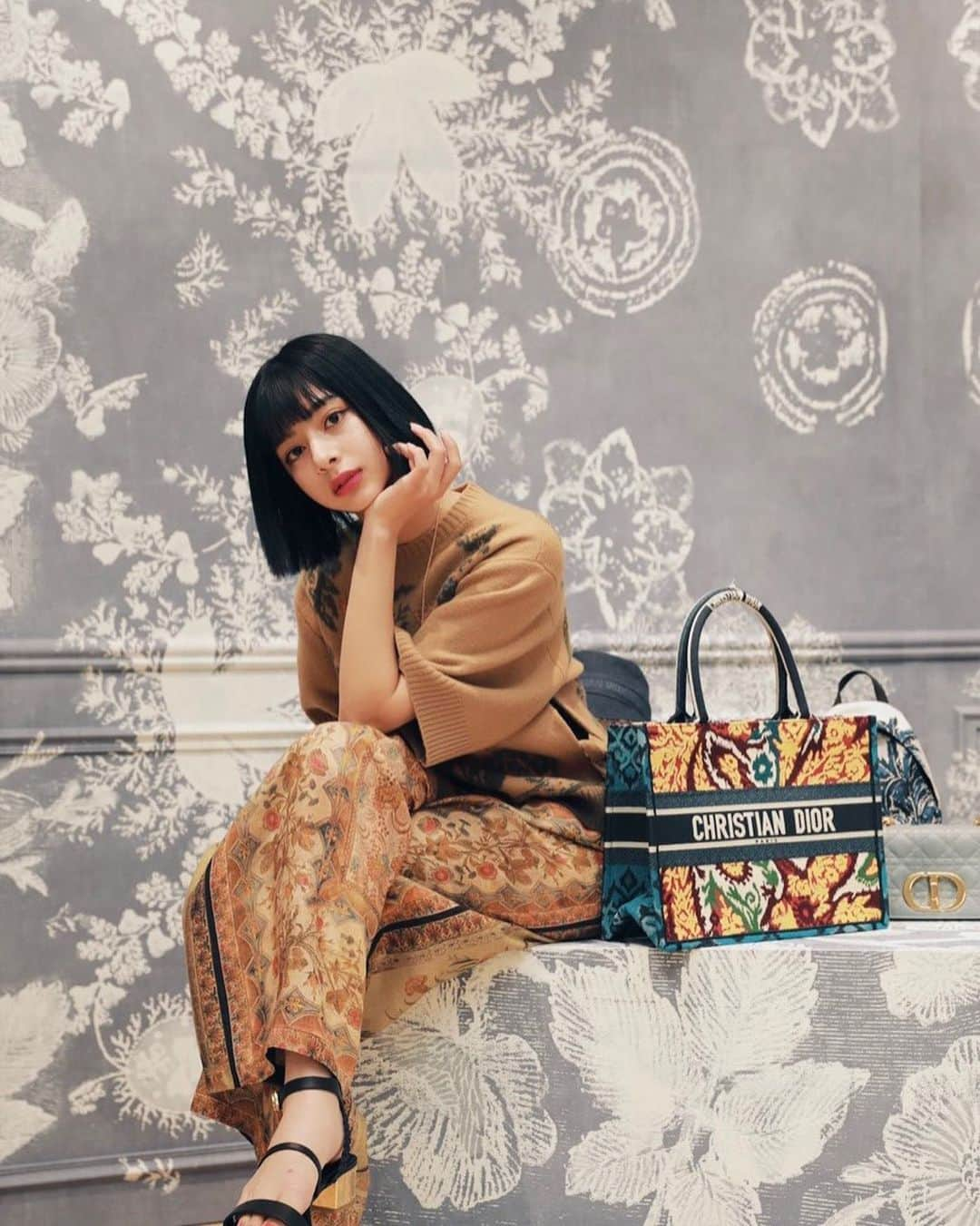 小山ティナさんのインスタグラム写真 - (小山ティナInstagram)「#Dior #DiorCaro @dior」1月8日 23時45分 - k_tina224