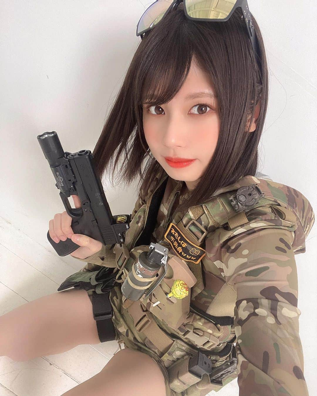 鹿目凛さんのインスタグラム写真 - (鹿目凛Instagram)「戦闘体制の2021 今年はSNSをより強化して会えない時期でも新規ファン獲得を目指します！ 拡散して応援してくれたら嬉しい☺️✊」1月8日 23時48分 - kaname_rin