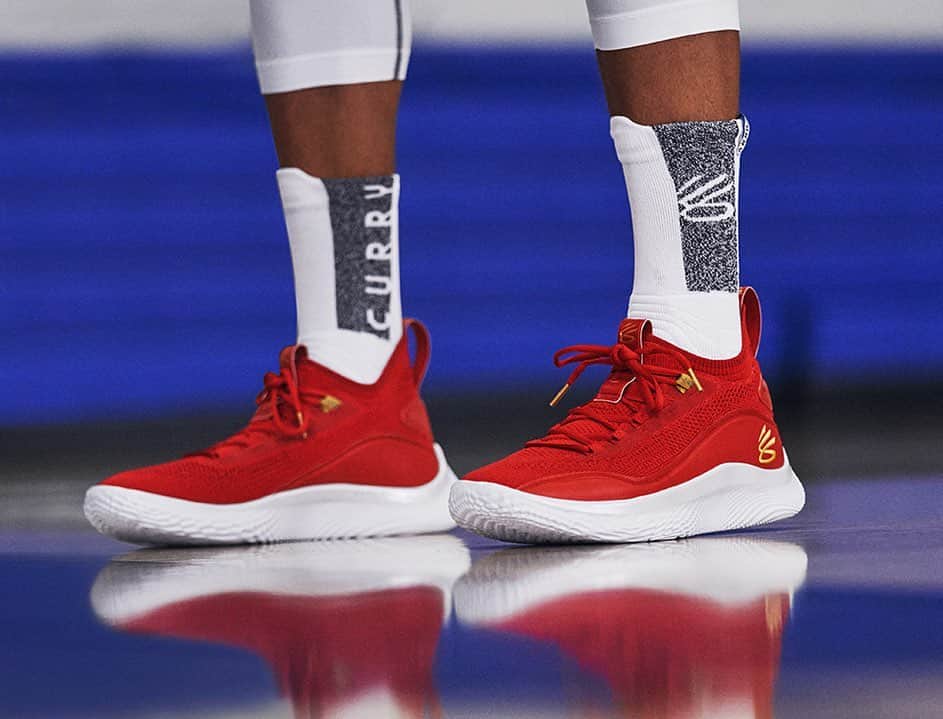 Under Armour Basketballさんのインスタグラム写真 - (Under Armour BasketballInstagram)「Year of the Ox. @Stephencurry30 made his first trip to China in 2013 and has returned nearly every summer since. Celebrate the Lunar New Year in the #Curry8 “CNY” — available now through the link in bio.」1月9日 0時02分 - uabasketball