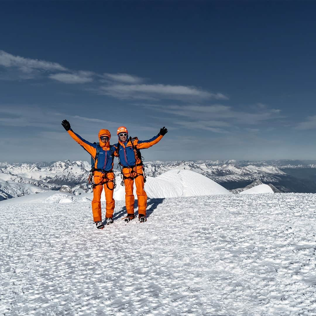 Mammutさんのインスタグラム写真 - (MammutInstagram)「Join Mammut Pro team athletes @nicolashojac and @stephansiegrist on their way to the northern ice shield of Patagonia!  Watch the full documentary about their search of unclimbed peaks now on our YouTube channel, link in our bio!  #Mammut_Swiss1862 #ExpeditionPatagonia #Mountaineering #MammutEigerExtremeV」1月9日 0時01分 - mammut_swiss1862