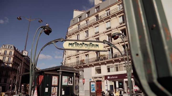 Longchampのインスタグラム：「Paris. Where the decor is as stylish as the fashion.  #LongchampTresParis #lLongchampSS21 #Longchamp」