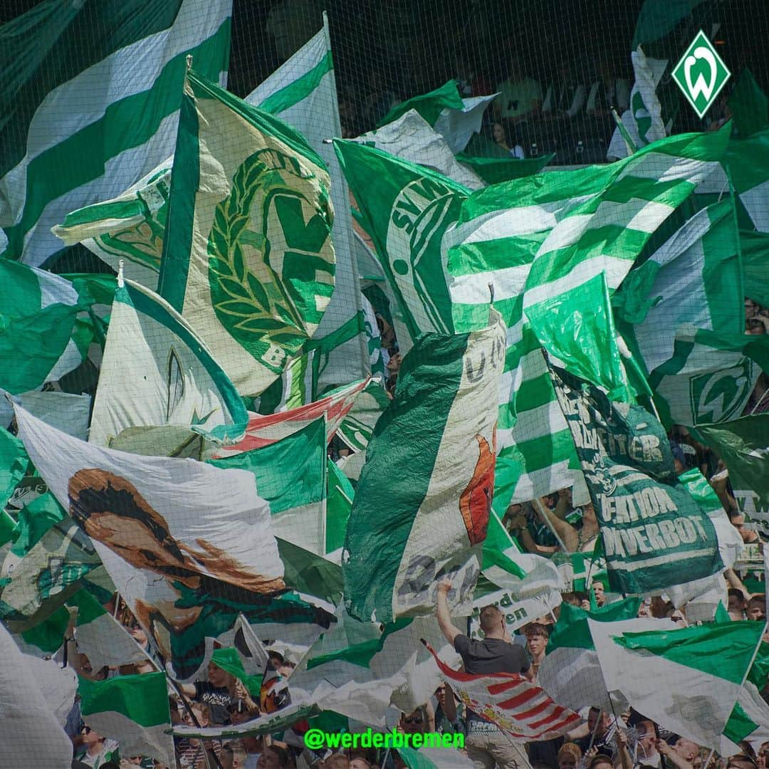 ヴェルダー・ブレーメンさんのインスタグラム写真 - (ヴェルダー・ブレーメンInstagram)「⛔😔 Sehnsucht nach ➡️💚 _______ #werder #bremen #svw #fans #ostkurve #stimmung #vermissen」1月9日 1時28分 - werderbremen