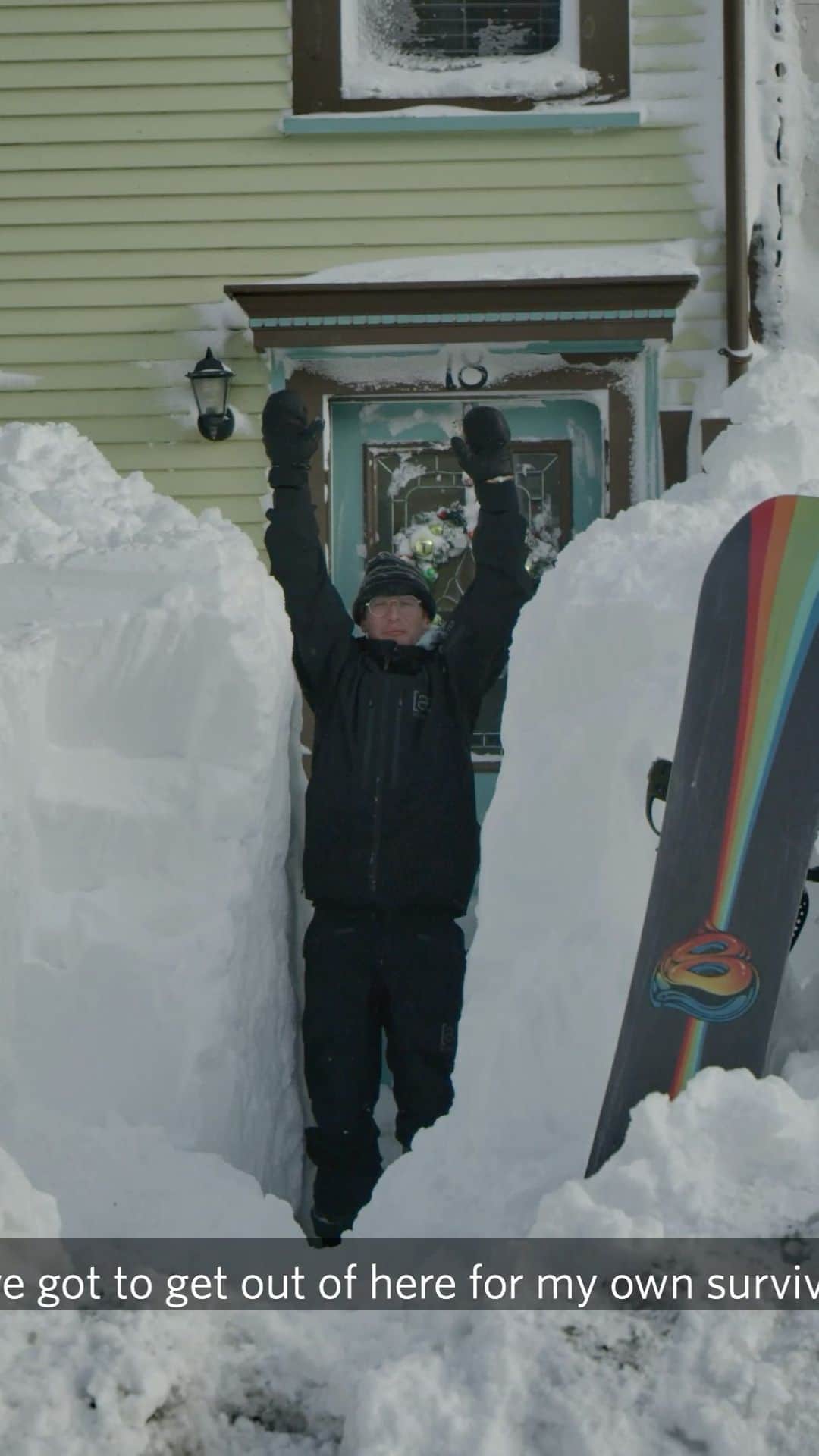 アナログクロージングのインスタグラム：「While filming for #BurtonOneWorld, a monster blizzard hit Newfoundland, burying the streets of St. John’s in over 30 inches of snow in one day. @mariathomsen, @niels_schack, @ethan.deiss and @maxebez got to work digging, boarding and helping the community.  Hit the Link In Bio for more.」
