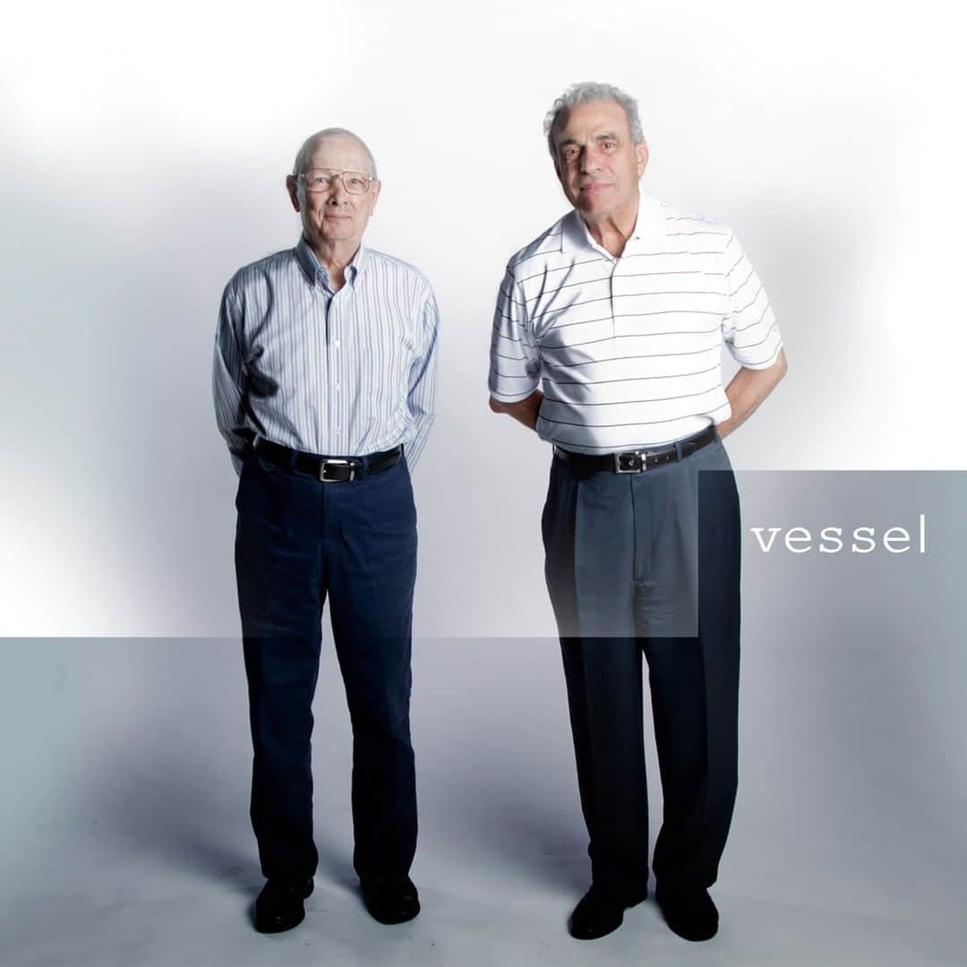 Rock Soundさんのインスタグラム写真 - (Rock SoundInstagram)「Eight years ago today, Twenty One Pilots released their wonderful album 'Vessel'.   What is your go-to track on this catchy little number?」1月9日 2時00分 - rocksound