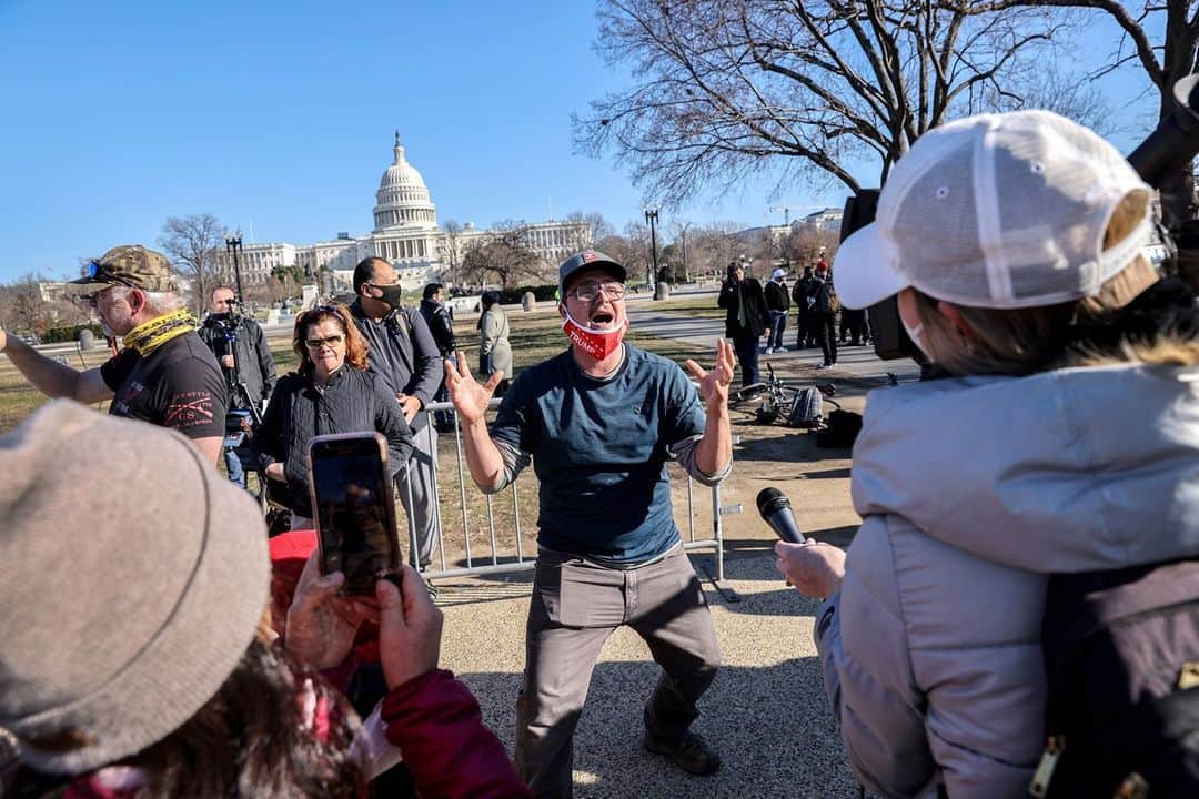 NBC Newsさんのインスタグラム写真 - (NBC NewsInstagram)「While supporters of President Trump checked out of their hotels in Washington on Thursday morning, sharing feelings of sadness, anger, defensiveness and paranoia with one another, residents of the nation's capital said they were glad to see them leave after a day of terror.⁠ ⁠ "As a brown person, I wasn't allowed to go out," said a man who lives near Capitol Hill. "I watched it on television. It's really unbelievable that something like that could happen. When the BLM protests were going on, we saw so much more police presence. I don't know or understand what happened yesterday."⁠ ⁠ Trump supporters did not have many answers, either, although they provided numerous conspiracy theories.⁠ ⁠ Read more at the link in our bio.⁠ ⁠ 📷 John Moore / @gettyimages」1月9日 2時06分 - nbcnews