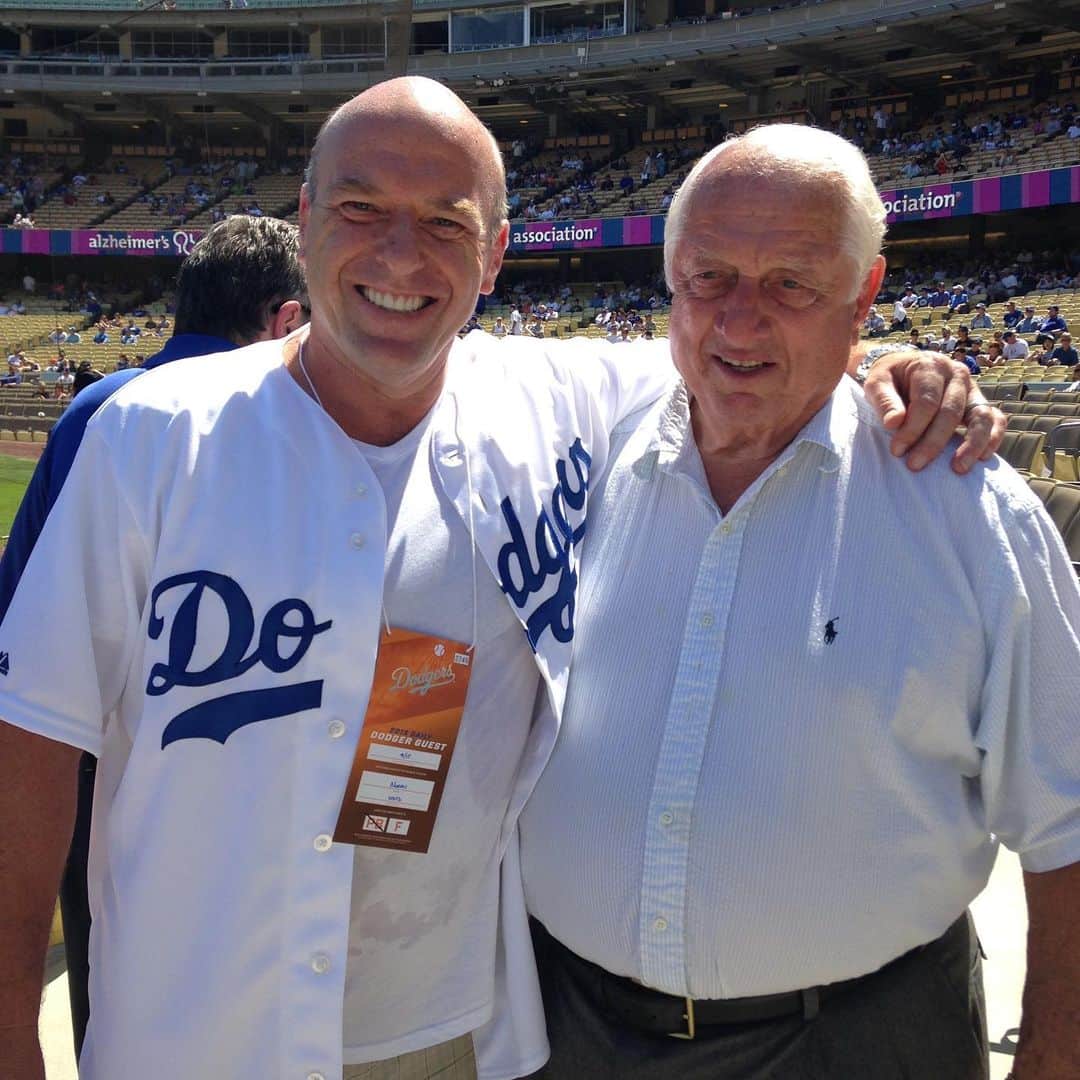 ディーン・ノリスのインスタグラム：「So sad to hear about Tommy Lasorda. The best. RIP」