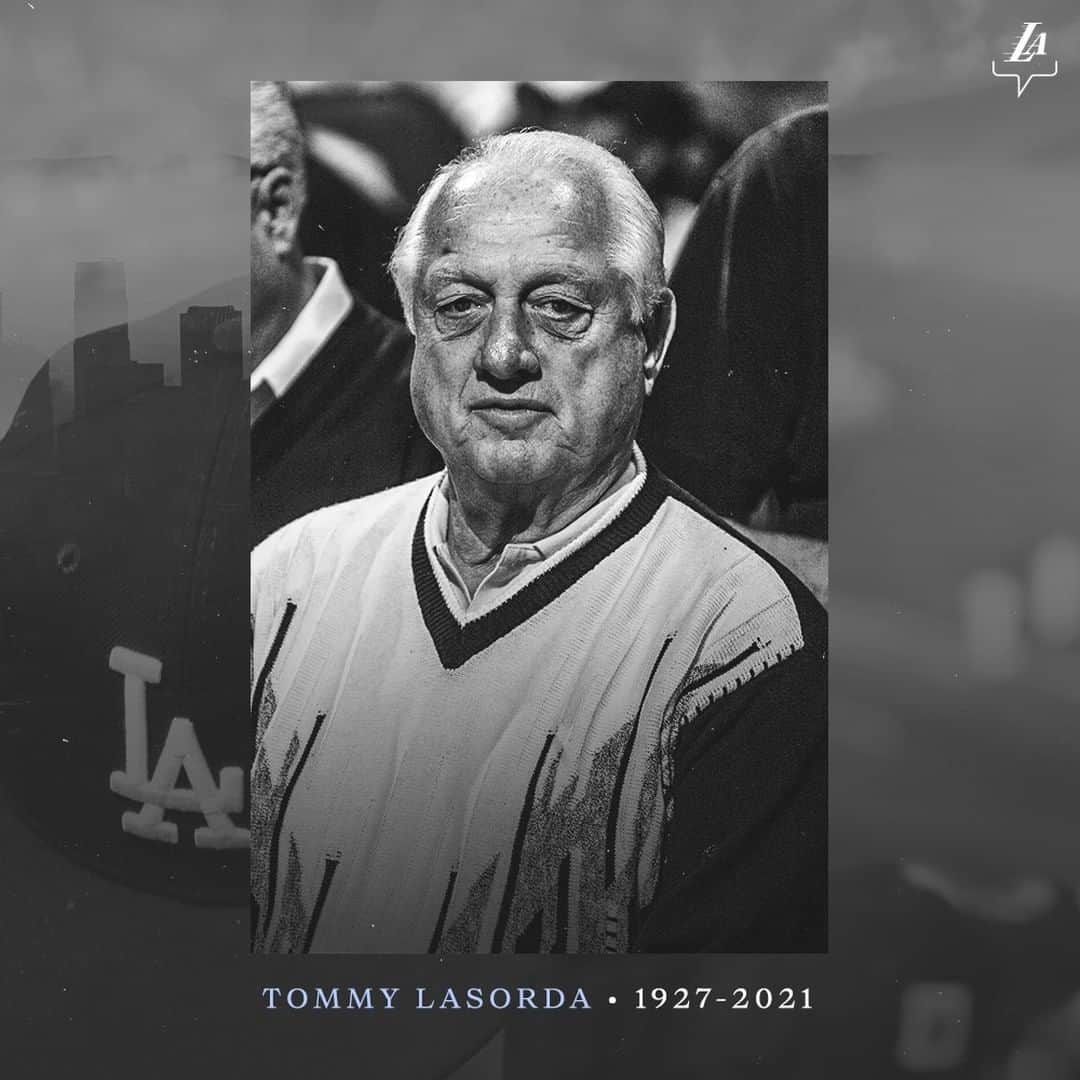 Los Angeles Lakersさんのインスタグラム写真 - (Los Angeles LakersInstagram)「We honor a Los Angeles icon, a 71-season veteran, and a Dodger forever. Rest In Peace, Tommy 💙」1月9日 3時01分 - lakers