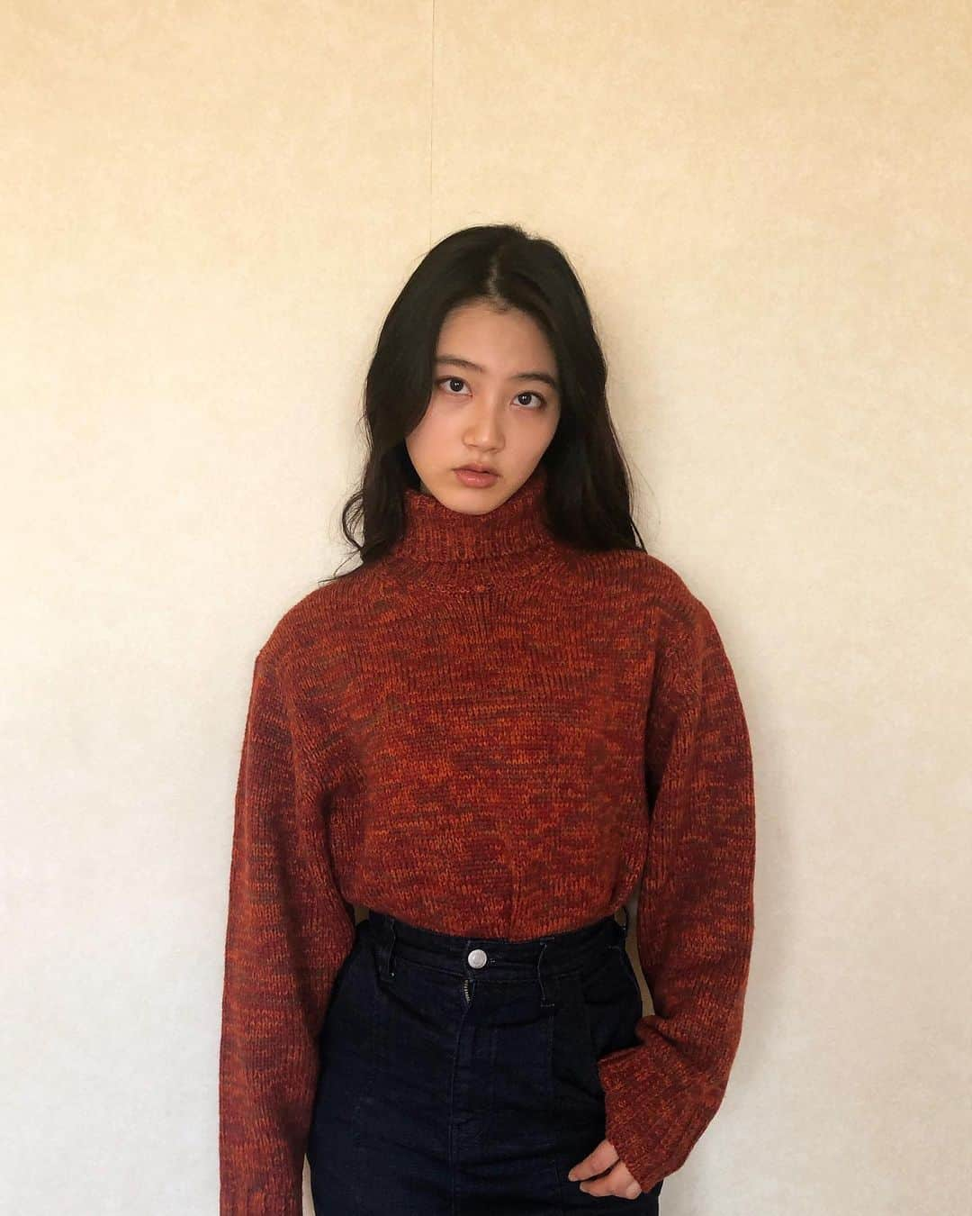 守谷菜々江さんのインスタグラム写真 - (守谷菜々江Instagram)「🥀🥀  #red#orange#style#girl」1月9日 13時04分 - naaaa_morita2