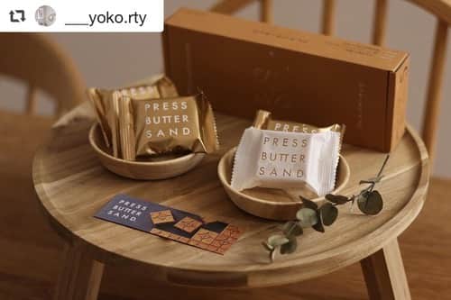 FABIAさんのインスタグラム写真 - (FABIAInstagram)「@___yoko.rtyさん、ご紹介ありがとうございます♪  #repost @___yoko.rty   2021.1/5  こどもたねたのでひとりでこっそり😌 （1個200円だからね←） りっくんにはとられたけども😌  バターサンド載せてるかわいい木のお皿は、ノースモールさん♩  新規登録で送料無料！ 2月1日23:59まで、ポイント30%バックキャンペーン中♩ お得にお買い物できます♡ ‣‣‣ @northmall_com﻿   りっくん、今日の仰天ニュースのダイエットのやつ食い入るようにみてて面白かった😌 そして、一言。 みこちゃをも、痩せたら可愛くなるわ！痩せね！  ...😌  私の心に響きました😌←  #ノースモールサイト  #ノースモール#northmall #ノルタク #インテリア #シンプルインテリア  #インテリアショップ  #暮らしの道具  #暮らしを楽しむ #丁寧な暮らし #上質な暮らし  #雑貨 #インテリア雑貨 #生活雑貨  #お洒落雑貨  #北欧インテリア #taffeta #天然木の深皿丸」1月9日 13時33分 - northmall_com