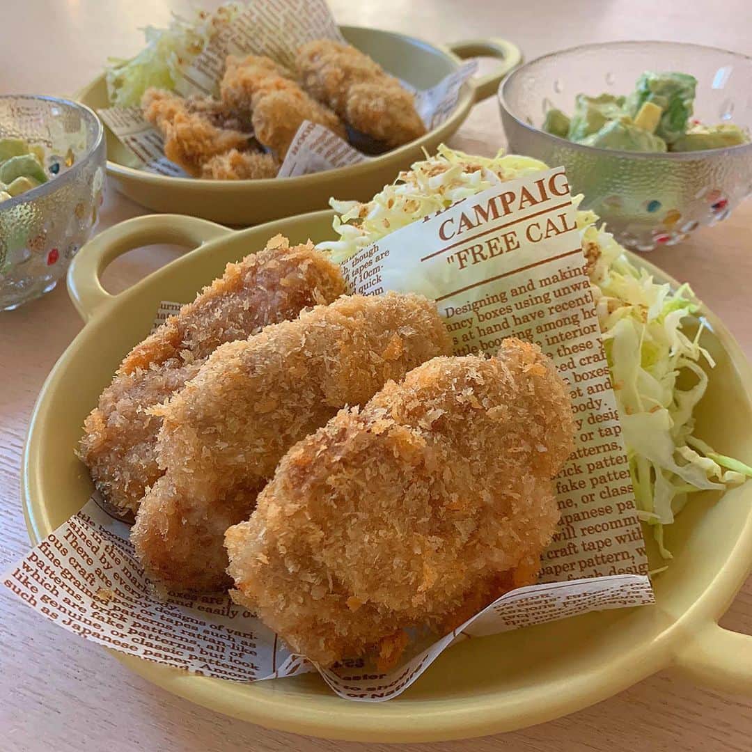 崎嫁ポァンですのインスタグラム：「+ + お久しぶりーふ + MY HOUSE account☞ @77ponstagram99  + + + #お弁当#弁当#lunch#lunchbox#bento#food#yummy#delicious#旦那弁当#愛妻弁当#自分弁当#料理#サラメシ#お弁当箱#お昼ごはん#ごはん#ご飯#チキンカツ」