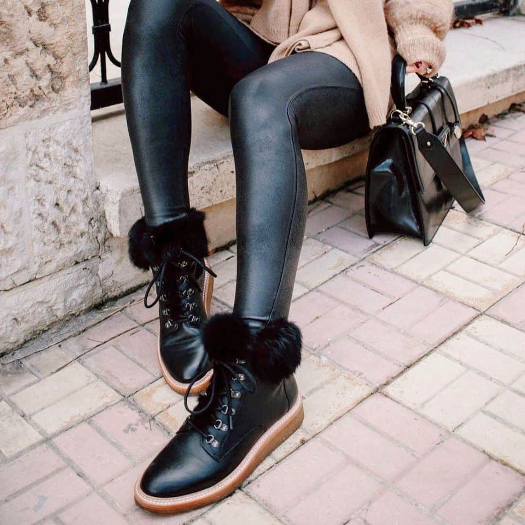 ボトキエのインスタグラム：「Winter style, winter boot ❄️ @meagansmoda」