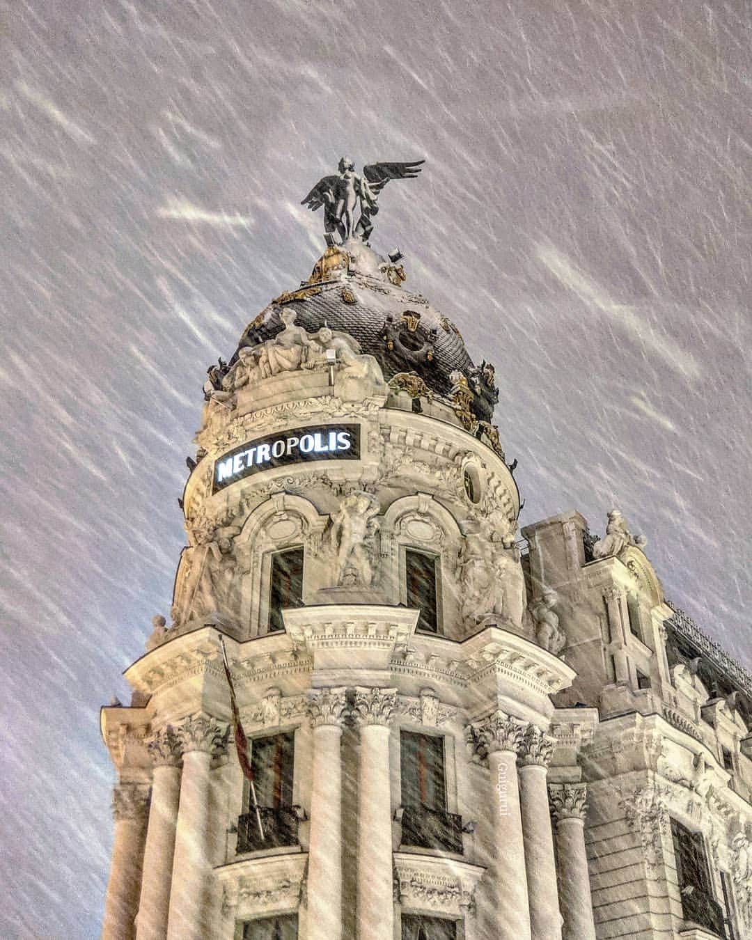 Guido Gutiérrez Ruizのインスタグラム：「Storm of the century in Madrid • La tormenta del siglo en Madrid」