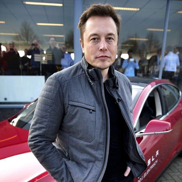 Despierta Americaさんのインスタグラム写真 - (Despierta AmericaInstagram)「Elon Musk, fundador y presidente ejecutivo de Tesla, se convirtió en el hombre más rico del mundo. Su fortuna se contabiliza en US$ 188.500 millones, superando por US$ 1.500 millones la fortuna de Jeff Bezos, el fundador de Amazon.」1月9日 8時18分 - despiertamerica