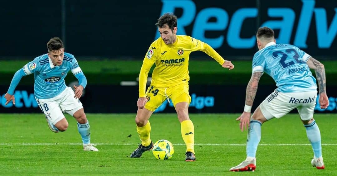 ビジャレアルCFのインスタグラム：「Y ojo al escándalo de partido que se ha marcado hoy el amigo Manolito 🤤... .  What a game from our friend Manolito today 🤤...  #villarreal #futbol #football #soccer #laliga」
