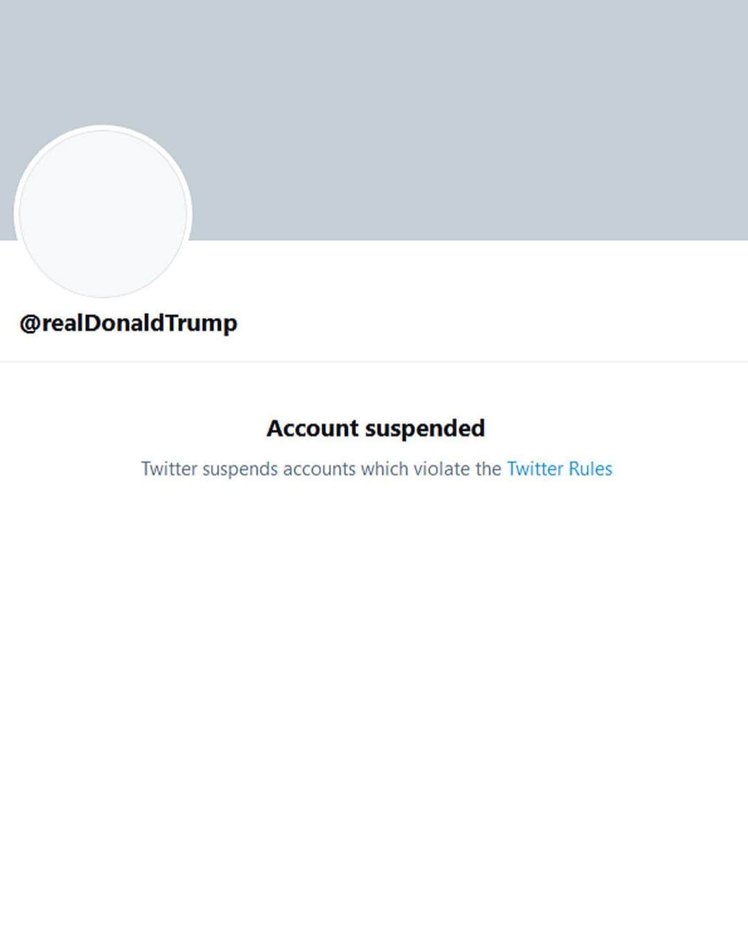 Just Jaredさんのインスタグラム写真 - (Just JaredInstagram)「Donald Trump has been “permanently suspended” from Twitter after the events in D.C. this week. Tap this photo at the LINK IN BIO to read Twitter’s full statement. #DonaldTrump #Twitter Photos: Getty, Twitter」1月9日 8時37分 - justjared