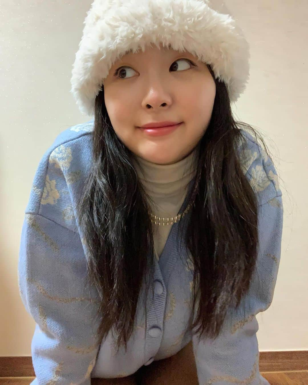 スルギさんのインスタグラム写真 - (スルギInstagram)「SEULGI - Instagram update  She’s so cute 🥺」1月9日 8時41分 - kristiandawal29