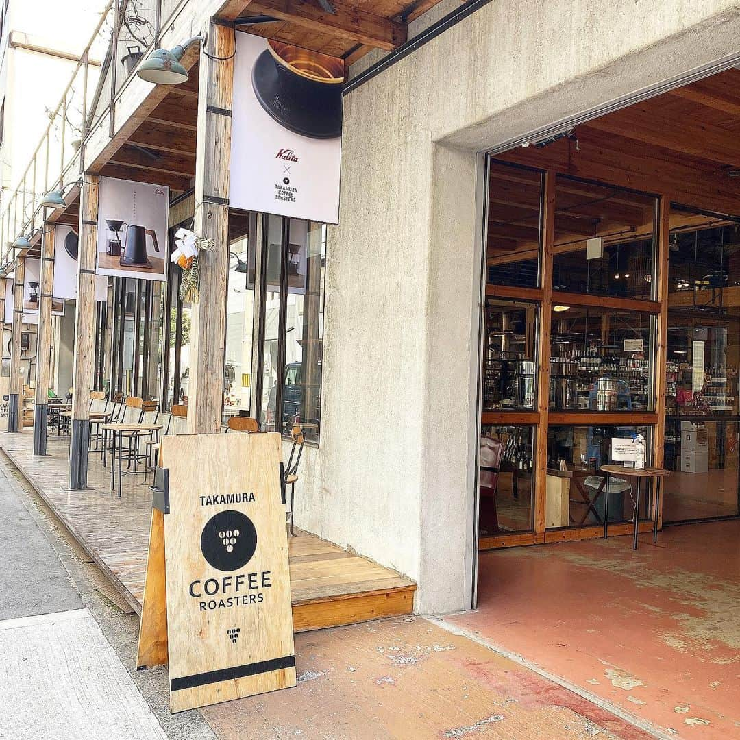 筒井愛実さんのインスタグラム写真 - (筒井愛実Instagram)「． @takamura_coffee_roasters ☕️ ． バリスタが丁寧に淹れてくれる美味しいコーヒーとワインが頂けます☻ とっっても素敵な空間でした‼︎ ． #takamuracoffeeroasters #肥後橋カフェ」1月9日 8時57分 - manamin_158cm