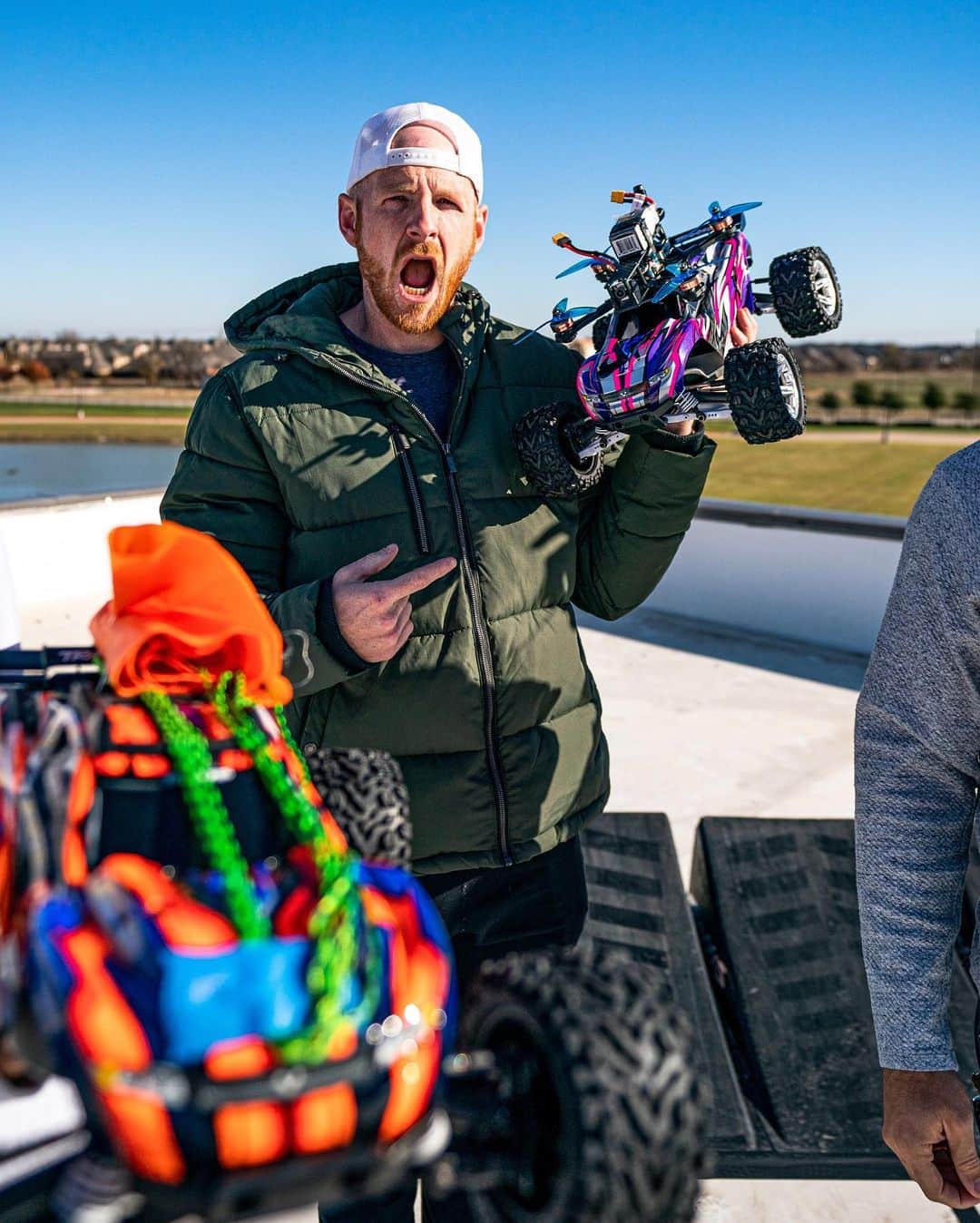 Dude Perfectさんのインスタグラム写真 - (Dude PerfectInstagram)「Frogger in real life with RC Cars and a GIANT Hummer, anyone?? 🏎🐸. New video Monday @ 5pm CST!」1月9日 9時27分 - dudeperfect
