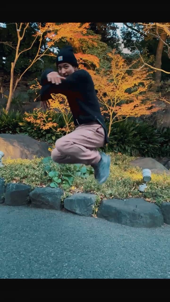 古幡亮（WATWING）のインスタグラム：「EXOのGrowl踊ってみーた🐺 . . #exo#growl #watwing#windy #dance#dancer#dancecover #danceband  #ダンス#カバーダンス」