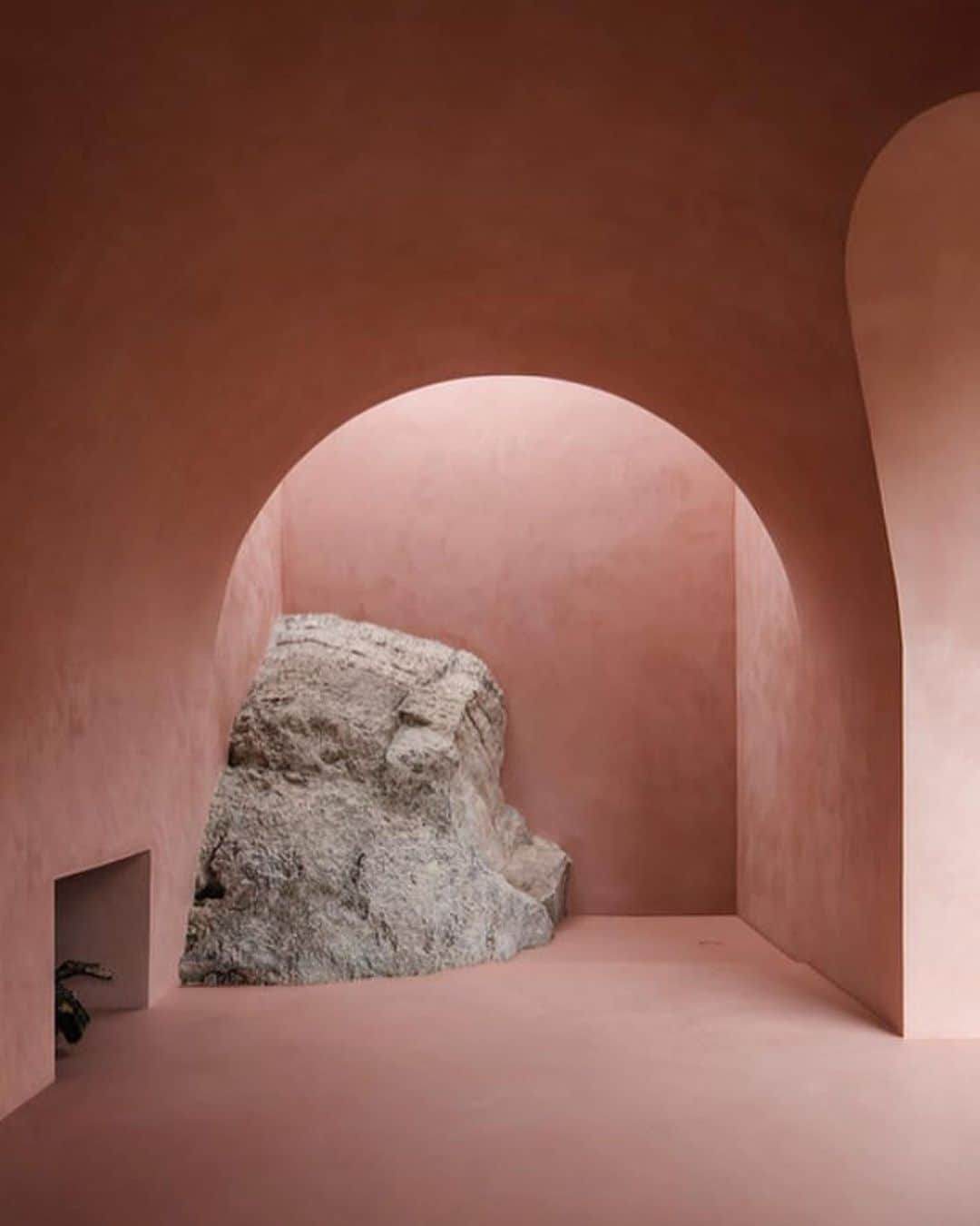 グラフ&ランツのインスタグラム：「To be hidden away 🤞 olive houses in Mallorca nestled into their landscape, design by @marplusask, photo via @piet.albert.goethals」