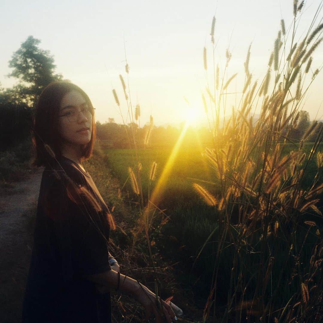 キンバリー・アン・ウォーテマス・ティアムシリのインスタグラム：「When u can't find the sunshine  be the sunshine..☀️」