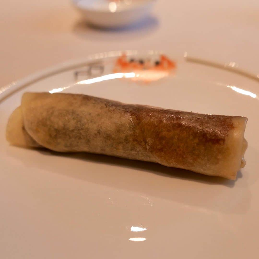 小野麻亜矢さんのインスタグラム写真 - (小野麻亜矢Instagram)「美味しかった♡  北京ダック久々食べた。 もっと食べたいぜ。  #麻布十番 #中華 #美味しい料理 #中華は四川が好き」1月9日 12時28分 - ono_maaya