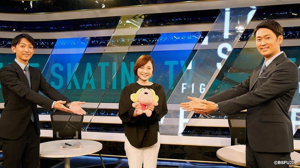 木下康太郎のインスタグラム：「* 先日、八木沼純子さん、上中アナとフィギュアスケートTVの収録がありました。  2021年初滑りとなった名古屋フェスティバル、インターハイ、更には今注目の木下アカデミー特集などとても濃い内容となっています！  お二人ともありがとうございました✨✨ . #フィギュアスケート #フィギュアスケートTV #BS #名古屋フェスティバル2021 #インターハイ #木下アカデミー #八木沼純子 #上中勇樹 #フジテレビ #アナウンサー」