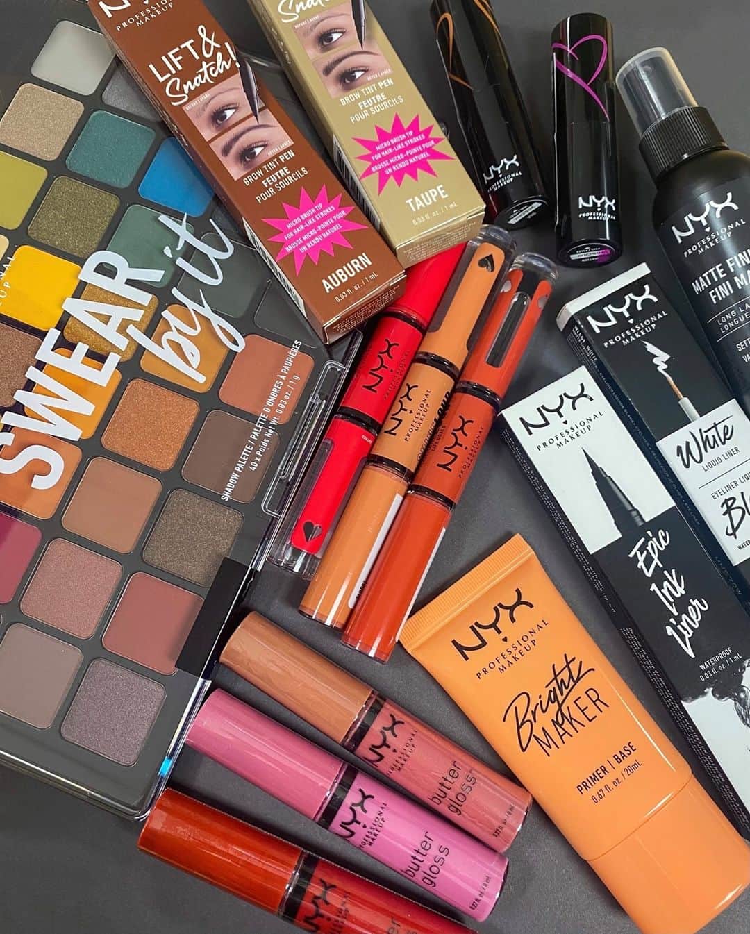 NYX Cosmeticsさんのインスタグラム写真 - (NYX CosmeticsInstagram)「Just a few of our current faves 🙌 What is one product you can't live without? 👀💄 • #nyxcosmetics #nyxprofessionalmakeup #crueltyfreebeauty」2月7日 8時28分 - nyxcosmetics