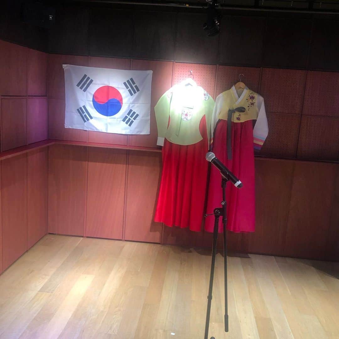ヨネスケさんのインスタグラム写真 - (ヨネスケInstagram)「渋谷東急プラザで、韓国展が行われてる。チマチョゴリ、太鼓（チャング）など、色々見られました。 #韓国＃チマチョゴリ#チャング#東急プラザ#韓国展」2月7日 8時39分 - yonesuke5656