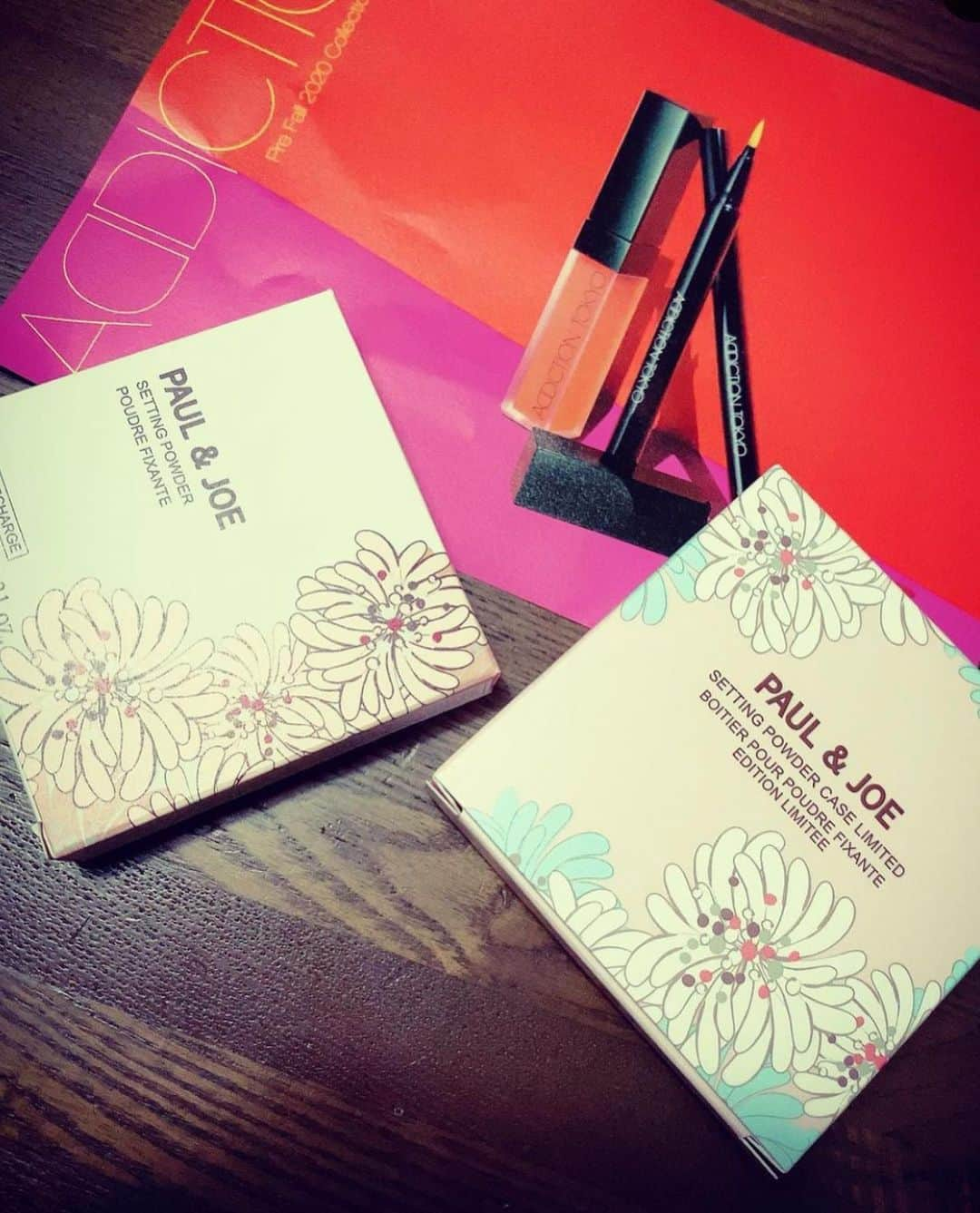 ちゃたさんのインスタグラム写真 - (ちゃたInstagram)「ポール&ジョー  #購入品　#化粧品　#化粧道具　#beauty #make #makeup #メイク道具　#メイク好き #メイク好きな人と繋がりたい #美容#美容好きな人と繋がりたい #美意識 #女子力#プチプラコスメ #コスメ#ヴィセ#ポールアンドジョー #下地#ベースメイク#ドラッグストアコスメ #デパ地下コスメ#プチプラ#おしゃれ#💄#ファンデーション#化粧下地 #下地#ベース#ベースメイク #ポールアンド」2月7日 9時54分 - c.h.a.t.a.13