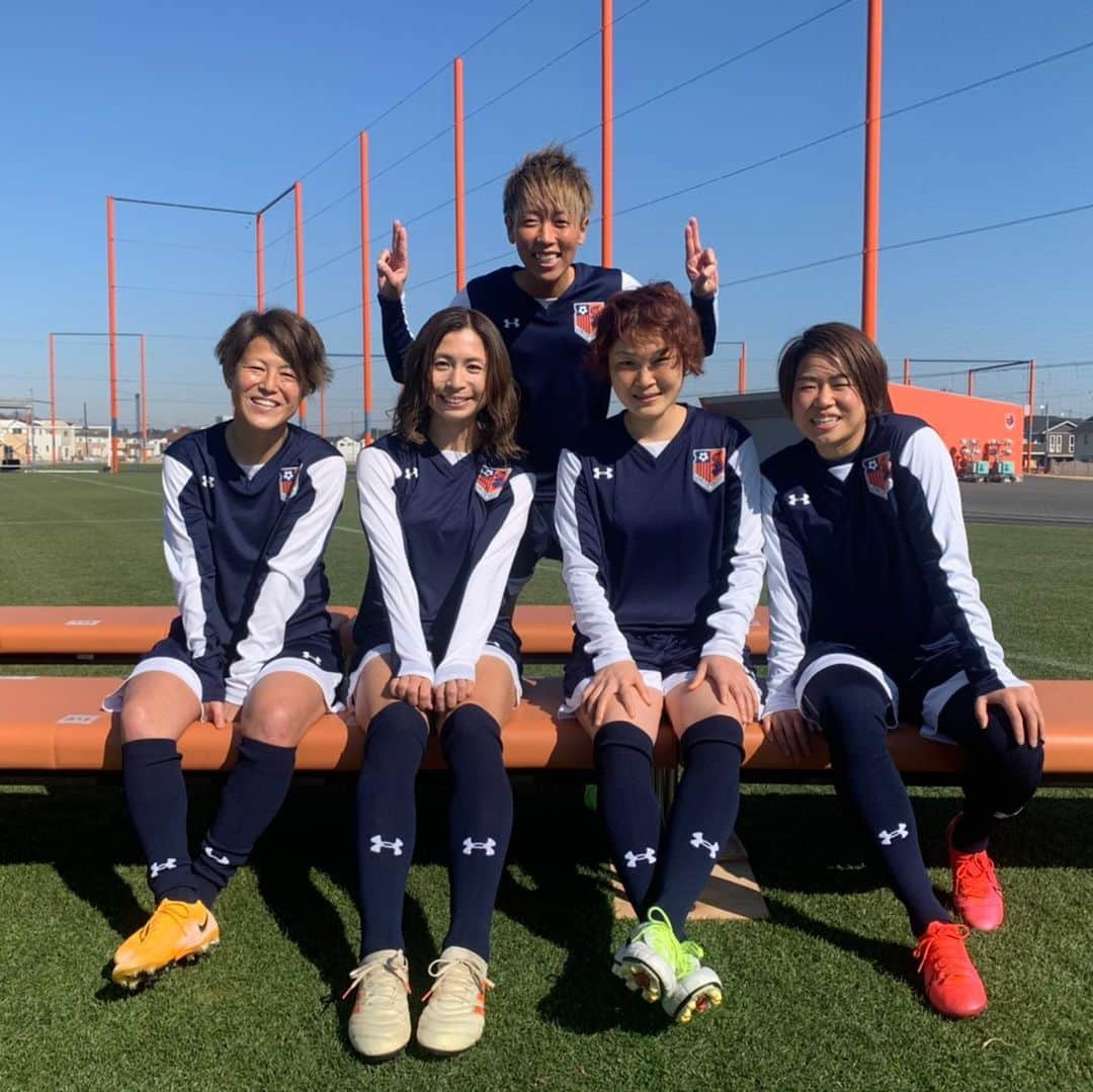 有吉佐織さんのインスタグラム写真 - (有吉佐織Instagram)「大宮アルディージャに関わる皆様⚽️🐿🧡 昨日、チームの新体制発表がありました🐿🧡 今年も背番号は6に決まりました🐿🧡  WEリーグ1年目を大宮アルディージャVENTUSの選手としてスタートできることをとても嬉しく思います🐿🧡 0からのスタートになるけど、皆さまに応援していただけるようなチームを、全員で作り上げていきたいと思っています🐿🧡 とてもワクワクしています🐿🧡楽しみです🐿🧡 応援よろしくお願いします⚽️🐿🧡  #ardija #大宮アルディージャVENTUS #WEリーグ」2月7日 10時01分 - ariyoshisaori_1101