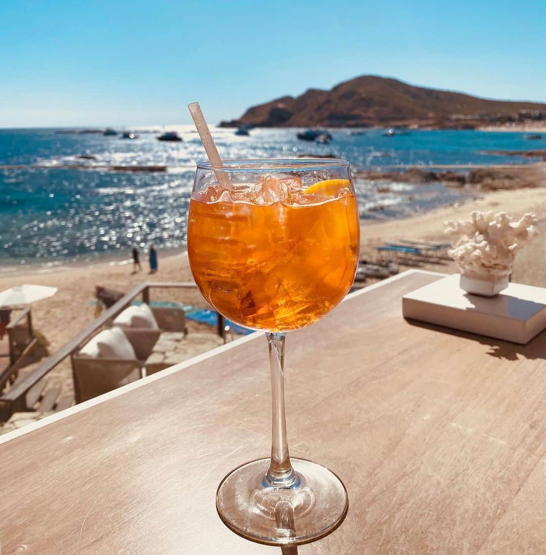 トリ・プラバーのインスタグラム：「Happy weekend-ing 🧡」