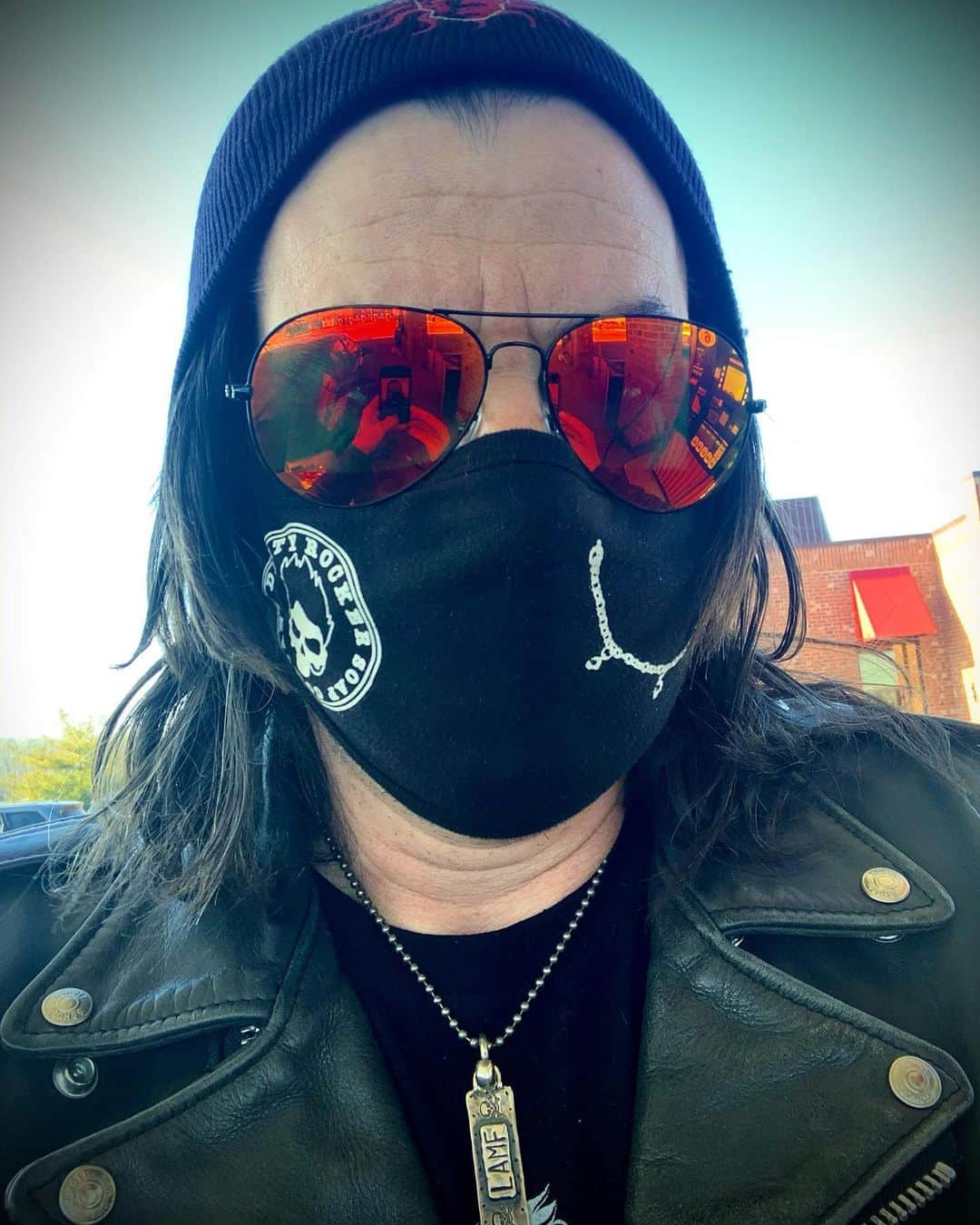 レイチェル・ボランさんのインスタグラム写真 - (レイチェル・ボランInstagram)「I really like wearing a mask. For a lot of reasons. The most important reason is obviously to help myself and others from the spread of germs and virus. Whether we want to admit it or not. Wearing the right mask helps.  But there are more that make wearing a mask something I really enjoy. 1. Facial hair. I’m saving a ton on razors and Just For Men - beard and mustache color. 2. A mask is another accessory to project your style. It’s just as effective as a badass leather jacket or a cool t-shirt. Style is essential. 3.  As a kid that always had his face in a comic book and faithfully watched Batman, Superman and The Green Hornet on TV, wearing a mask gives me an alter ego or secret identity super heroes had. I get the same feeling putting on a mask that I used to get tying a small blanket to my neck pretending it was a cape. It’s fun to me.  I will probably wear a mask long after I receive the vaccine and further into the future. That being said, just remember if you happen to see me wearing a mask there’s a strong possibility I haven’t brushed my teeth.  Stay safe everyone. #mask #staysafe #spreadlovenotgerms #style #hero #follow  #dirtyrockersoap」2月7日 10時29分 - officialrachelbolan