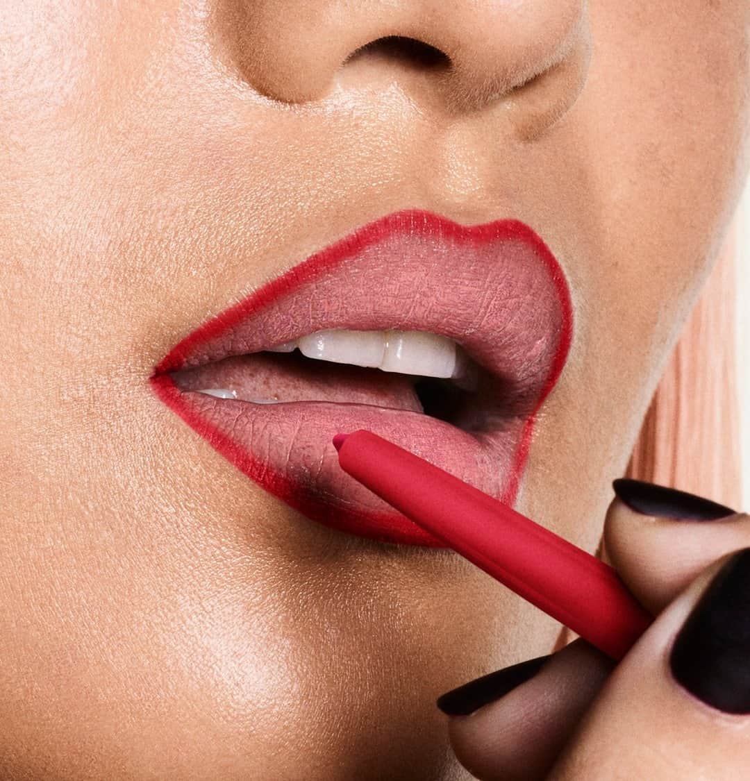 Revlonさんのインスタグラム写真 - (RevlonInstagram)「Not so into lip liner? Some reasons to believe in ours: #ColorStay Lip Liner... 1. Provides lasting color and definition 2. Helps lip color stay put longer (Mask up w/out worry!) 3. Helps prevent bleeding and feathering  Shown: Red (675)」2月7日 11時00分 - revlon