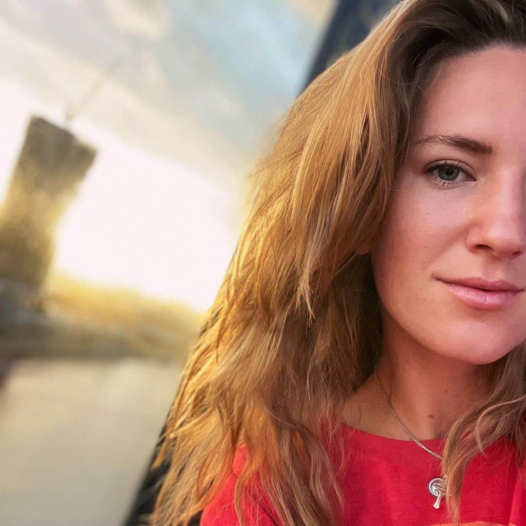 ビクトリア・アザレンカのインスタグラム：「☀️ 🧘‍♀️   @melbourneprivateapartments」
