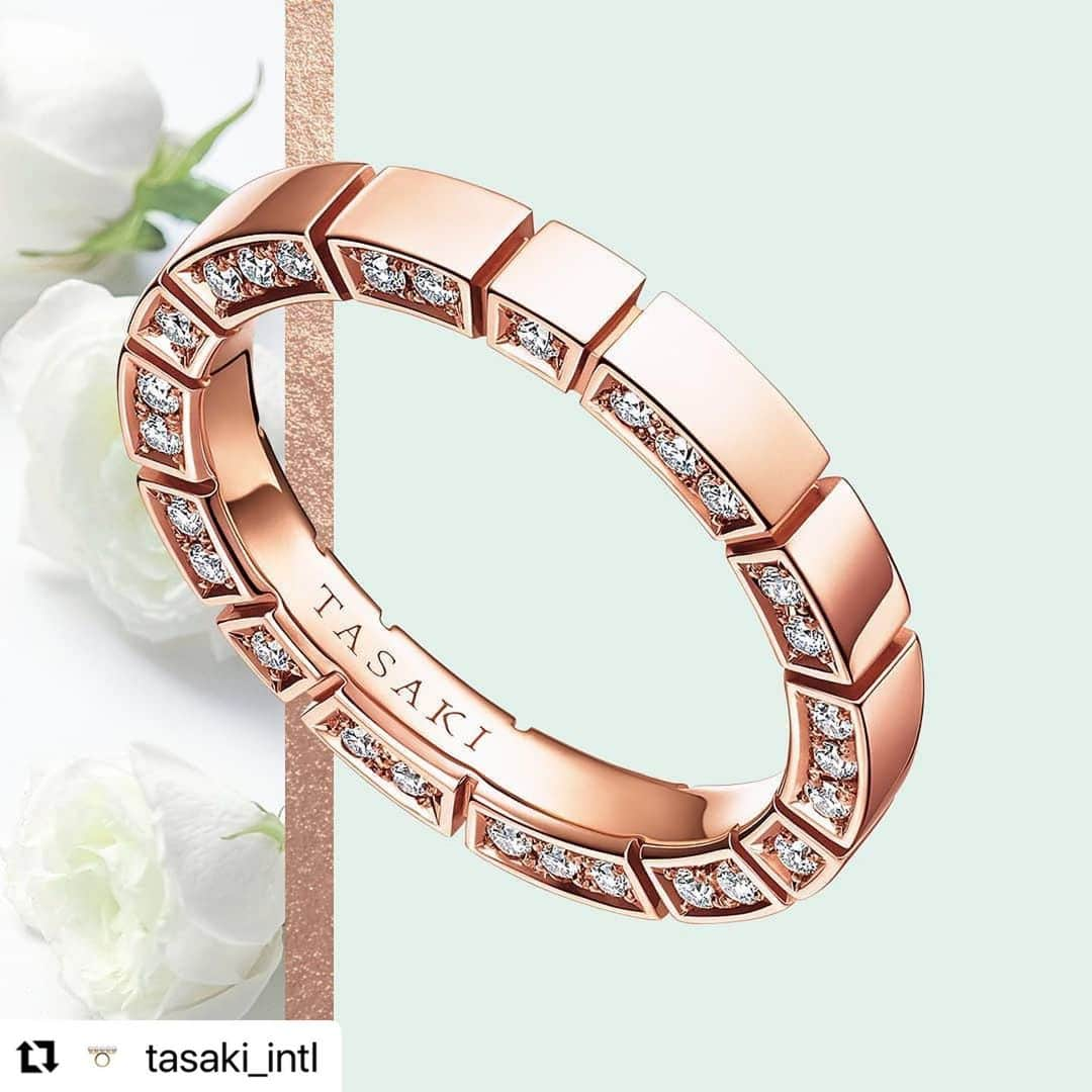 j_paris_bridalさんのインスタグラム写真 - (j_paris_bridalInstagram)「#Repost @tasaki_intl with @make_repost ・・・ "PIANO pavé" ringーstylish lines and shining side diamonds create the rhythm of eternity. Warm SAKURAGOLD™ embraces a balanced mode in a stunning wedding band, perfect for pairing. #TASAKI #TASAKIbridal #TASAKIPIANO #TASAKIdiamond #diamond #SAKURAGOLD #weddingband #marriagering #wedding #bridal」2月7日 11時09分 - j_paris_bridal