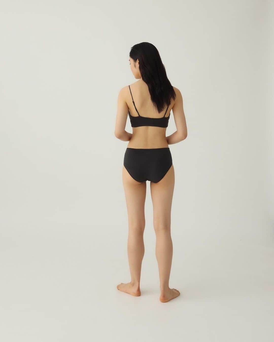 EMILY WEEKのインスタグラム