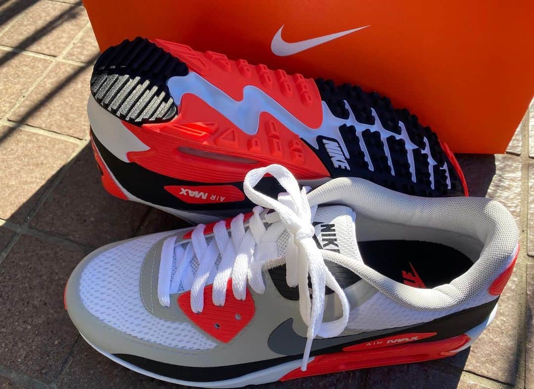 大友陽平さんのインスタグラム写真 - (大友陽平Instagram)「衝動買いしてしまったゴルフシューズの「NIKE AirMax90G」 🏌️‍♂️ 早くゴルフ行きたい… ⛳️ #NIKE #NIKEGOLF #NIKEAirMax90 #NIKEAirMax90G」2月7日 11時21分 - nikkan_ohtomo