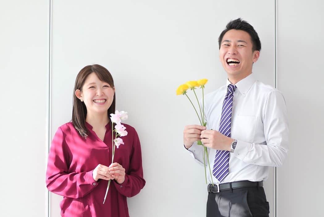 諸國沙代子さんのインスタグラム写真 - (諸國沙代子Instagram)「. カメラが趣味の岩原アナが ytvアナウンサー陣を 撮影してくれています！ しかも一人一人違った シチュエーションを 考えてくれているんです。 忙しい中でありがとー！ . 私はまさかのお花💐笑 . 岩原アナが撮影してくれた ytvアナウンサー陣の写真は ▶︎岩原アナアカウント @ytv_iwahara  ▶︎アナウンス部アカウント @ytvana_official  で是非ご覧下さい！ . 5枚目の撮影風景写真は お手伝いをして下さっていた 林アナ撮影です！笑 . 又。昨日放送の特番 #アナだらけスペシャル ご覧下さった皆様 ありがとうございました。 問題のドッキリVTRは YouTubeにUPされています... 目の前の叱責、効いた... なんとかしなきゃという一心でしたが 反省しています...」2月7日 11時22分 - sayoko_shokoku.ytv