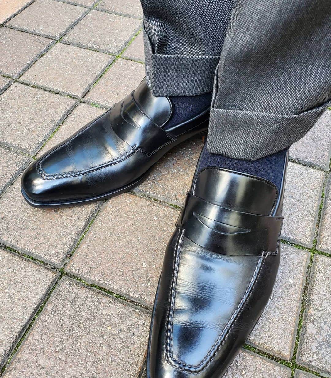 峰竜太さんのインスタグラム写真 - (峰竜太Instagram)「#アッコにおまかせ❗ # suit#ernesto#shirt#yamatoyashirt#tie#borrelli#shoes#santoni」2月7日 11時22分 - mineryuta