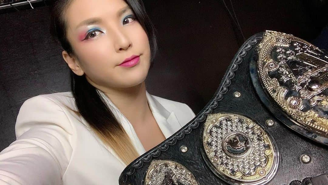 志田光さんのインスタグラム写真 - (志田光Instagram)「Champ is here. Waiting for you, winner! 勝者よ、待ってるぞ。 #AEWDynamite #AEWonTNT #AEWWomensTournament #hikarushida」2月7日 11時45分 - shidahikaru