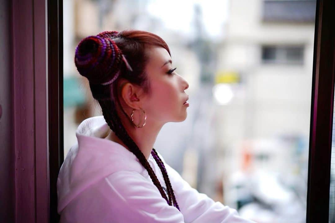 のインスタグラム：「🔮🔮🔮  Hair style: @yukkexstyle Photo by: @ryousuke_nomura   #Aldious #Aldiousmarina」