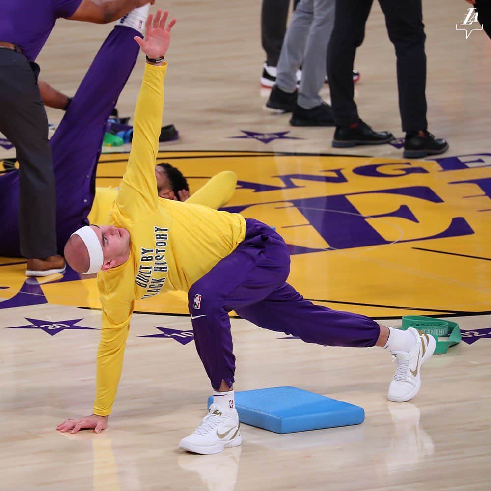 Los Angeles Lakersさんのインスタグラム写真 - (Los Angeles LakersInstagram)「Always keeping it 💯」2月7日 12時04分 - lakers