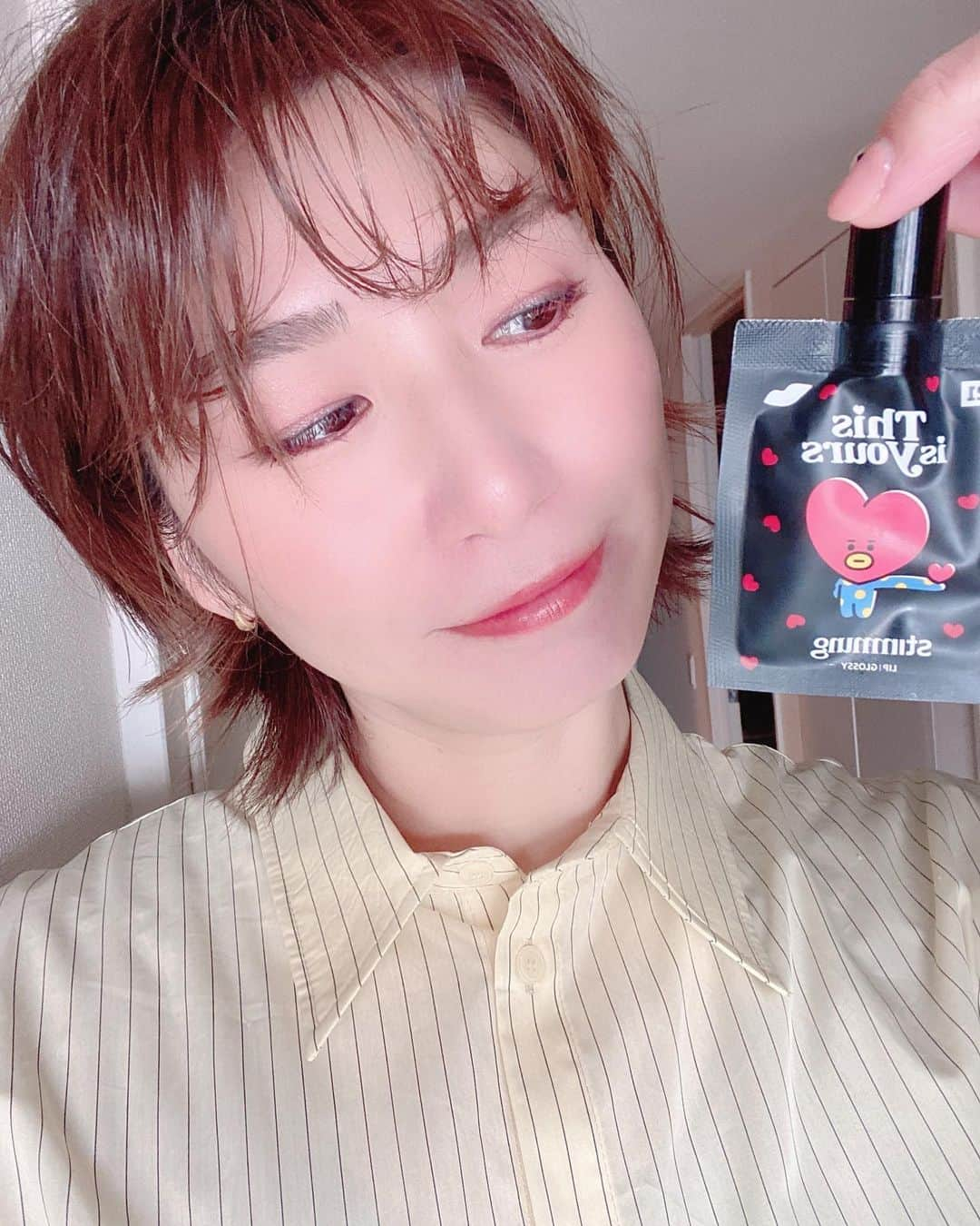 大友愛さんのインスタグラム写真 - (大友愛Instagram)「MIKUにもらったーん💋 #紅💄 #bts #テテ 赤すぎるんちゃ？？」2月7日 12時05分 - ai_dayooon