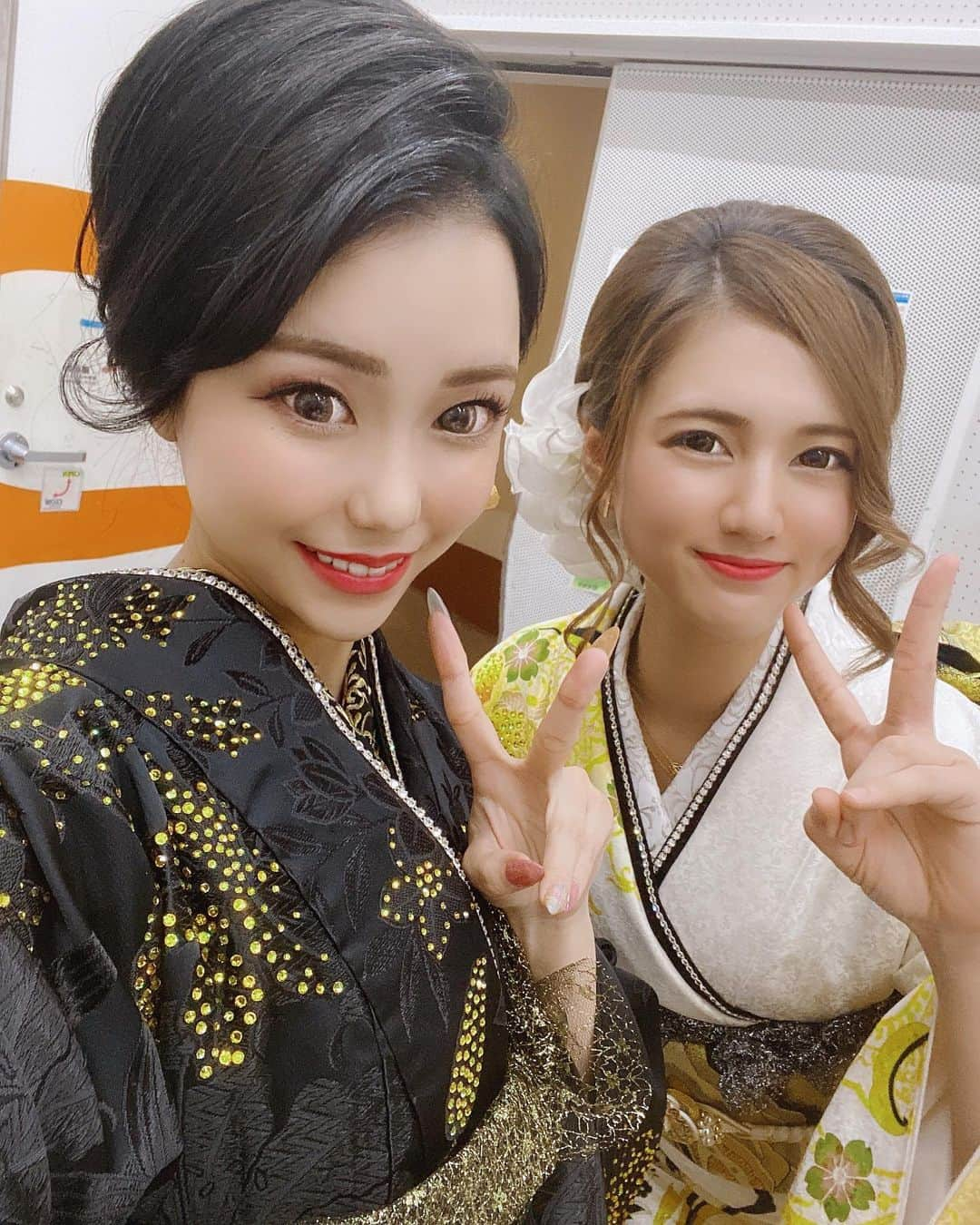 ゆかぴちゅさんのインスタグラム写真 - (ゆかぴちゅInstagram)「✩ off shot📸 みんな可愛かった〜🥰❤️ ✩ ✩ #着物イベント #振袖イベント #とみおかや #モデル #オフショット #offshot #控え室にて #みんな可愛い #ぴちゅすたぐらむ」2月7日 12時20分 - pichustagram_