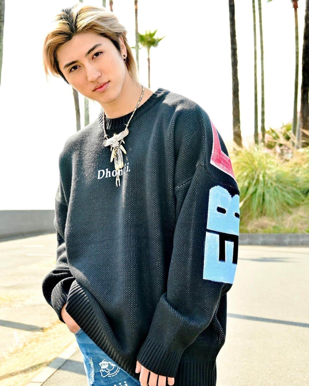 原田デイビッドさんのインスタグラム写真 - (原田デイビッドInstagram)「FREESTYLE 🤙 (black)   @dhoniii_official   #dhonii #black #sweater #fashion #style #mensstyle #mensfashion #beach #sea #freestyle #model #asianmodel #asianboy #asianmen #黒 #ニット #ニットコーデ #ファッション #スタイル #モデル #海 #2021」2月7日 12時32分 - davidharada_01