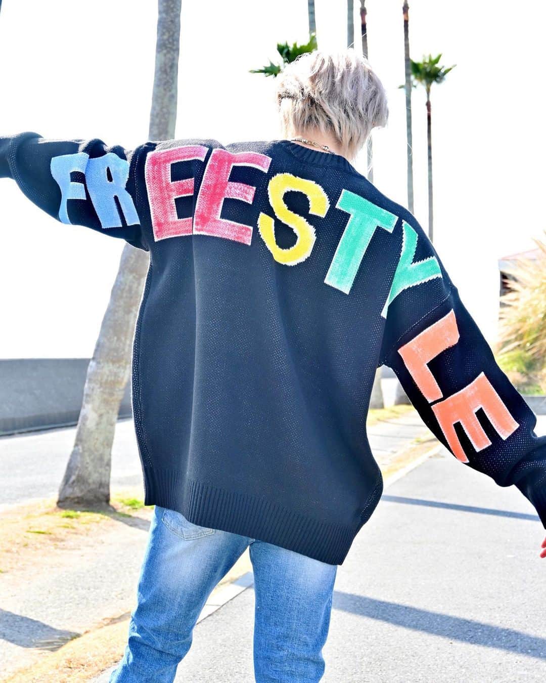 原田デイビッドさんのインスタグラム写真 - (原田デイビッドInstagram)「FREESTYLE 🤙 (black)   @dhoniii_official   #dhonii #black #sweater #fashion #style #mensstyle #mensfashion #beach #sea #freestyle #model #asianmodel #asianboy #asianmen #黒 #ニット #ニットコーデ #ファッション #スタイル #モデル #海 #2021」2月7日 12時32分 - davidharada_01