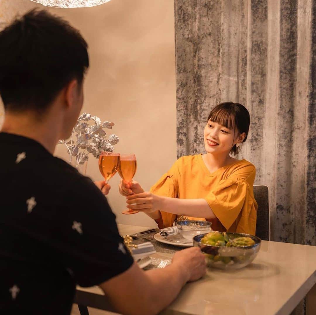 株式会社GAパートナーズさんのインスタグラム写真 - (株式会社GAパートナーズInstagram)「【いつもありがとう💛💐】  今日は、2人の記念日。いつもの感謝を込めて、僕がディナーを作りました。カレーが大好きなさきに、カレーを🍛♡ こんな幸せそうな顔をして食べてくれたらどんどん作りたくなるよね☺️👍 まずは、スパークリングワインで乾杯🥂 これからもずっとよろしくお願いします🙇‍♂️  #GAパートナーズ#ソシオ大手町#WeliveinSOCIO#サキガケ #記念日ディナー #カレー好きな人と繋がりたい #夫婦の時間 #家族時間#マンション購入 #マンション暮らし #マンション #マンションライフ#おうち時間#おうち時間を楽しむ#広島市#広島#不動産#広島不動産」2月7日 13時05分 - gap_hiroshima