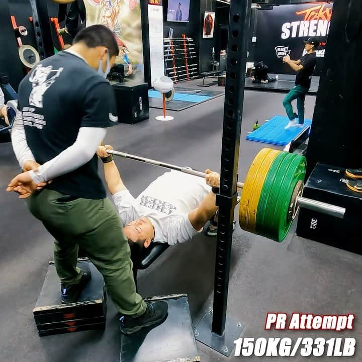 山本俊樹のインスタグラム：「- bench press 150KG  コールありで初めて練習！ この日は楽しかった。  @blackships_choujin1   #ウエイトリフティングやろうぜ  #耐えて勝つ #率先垂範 #CHRIO #CHERANDKER」