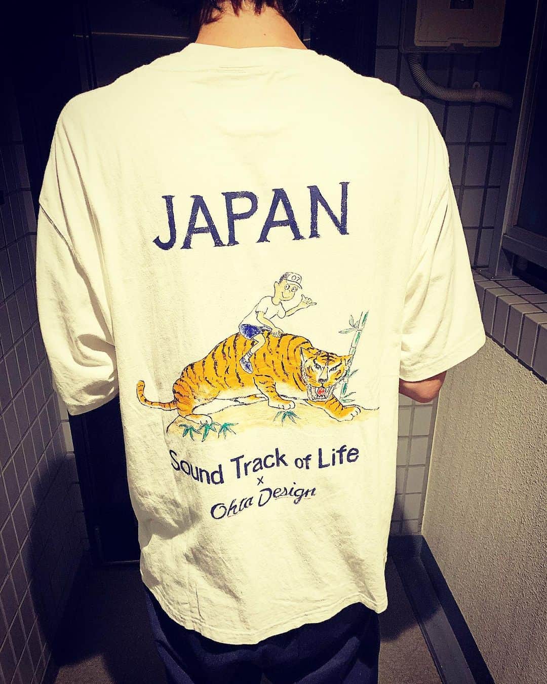 SToL 〜Sound Track of Life〜さんのインスタグラム写真 - (SToL 〜Sound Track of Life〜Instagram)「☆☆☆SToL☆☆☆﻿ ﻿ ==============================﻿ #SToL #stol #soundtrackoflife #stol_official ﻿ #street #mode #standard﻿ #men #unisex #fashion ﻿ #art #design #culture ﻿ #japan #tokyo #newyork #brooklyn #bushwick ﻿ #東京 #メンズブランド #ファッション ﻿ #photooftheday #style #lifestyle #cool ﻿ ﻿  #handpainted  ==============================﻿ ﻿ ﻿ PRESS﻿ @shintarofujiwara﻿ ﻿ ﻿ HP﻿ http://stol-fcp.com﻿」2月7日 13時35分 - stol_official